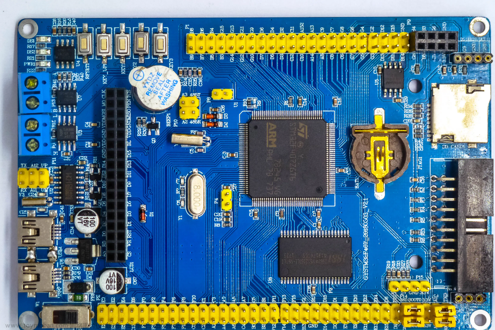 基于STM32的智能家居控制器设计与实现